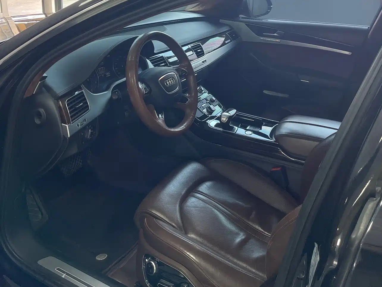 Audi A8 2014 A8L 45 TFSI quattro Luxury фото 9