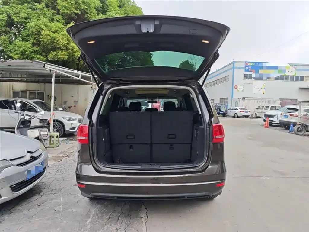 Volkswagen Sharan 2013 1.8TSI Standard фото 18