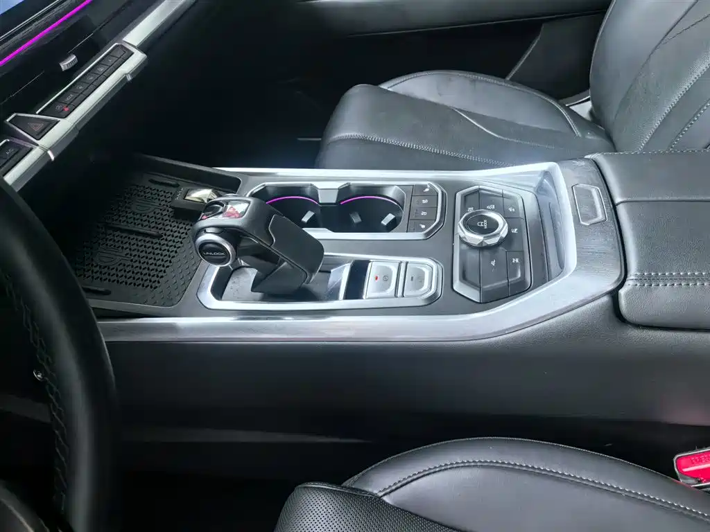 Tank 400 New Energy 2024 Hi4-T Off-Road Edition фото 12
