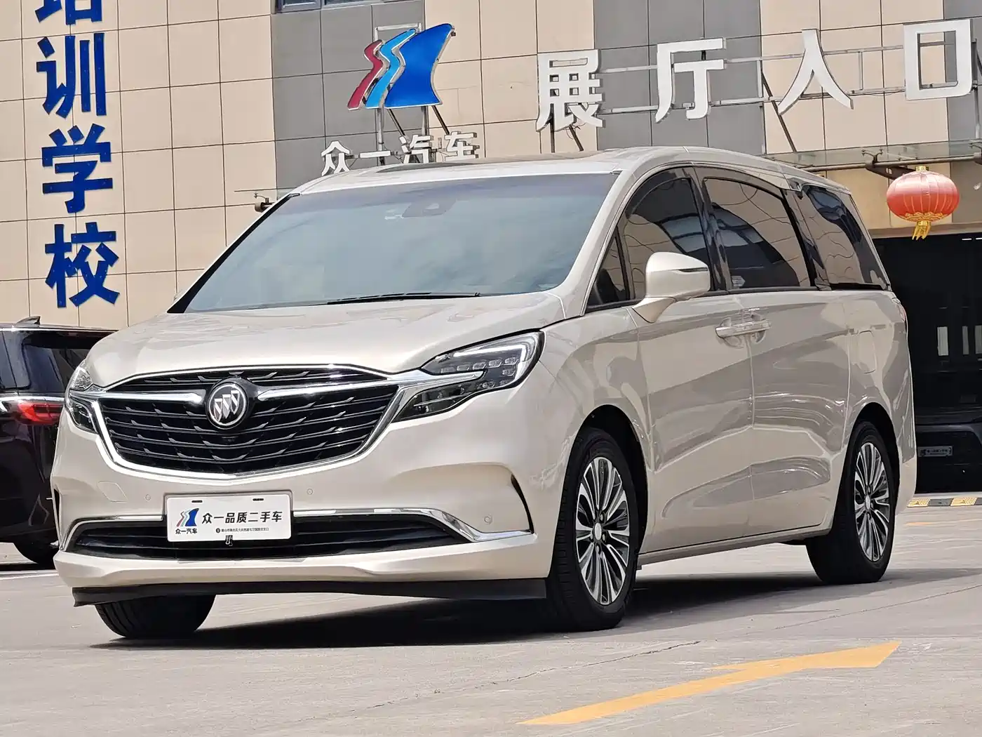 Buick GL8 2022 ES Landmark 653T Luxury