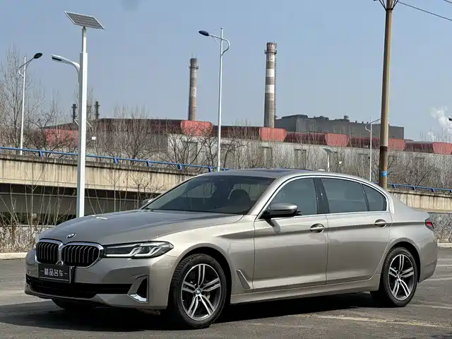BMW 5 SERIES