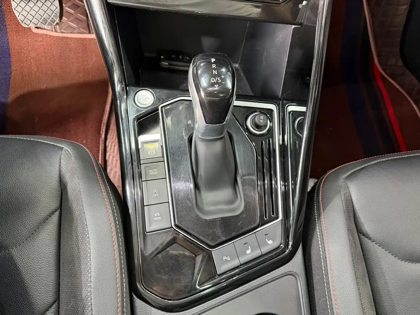 Volkswagen Tayron 2022 280TSI 2WD Luxury Smart Connect Edition фото 13