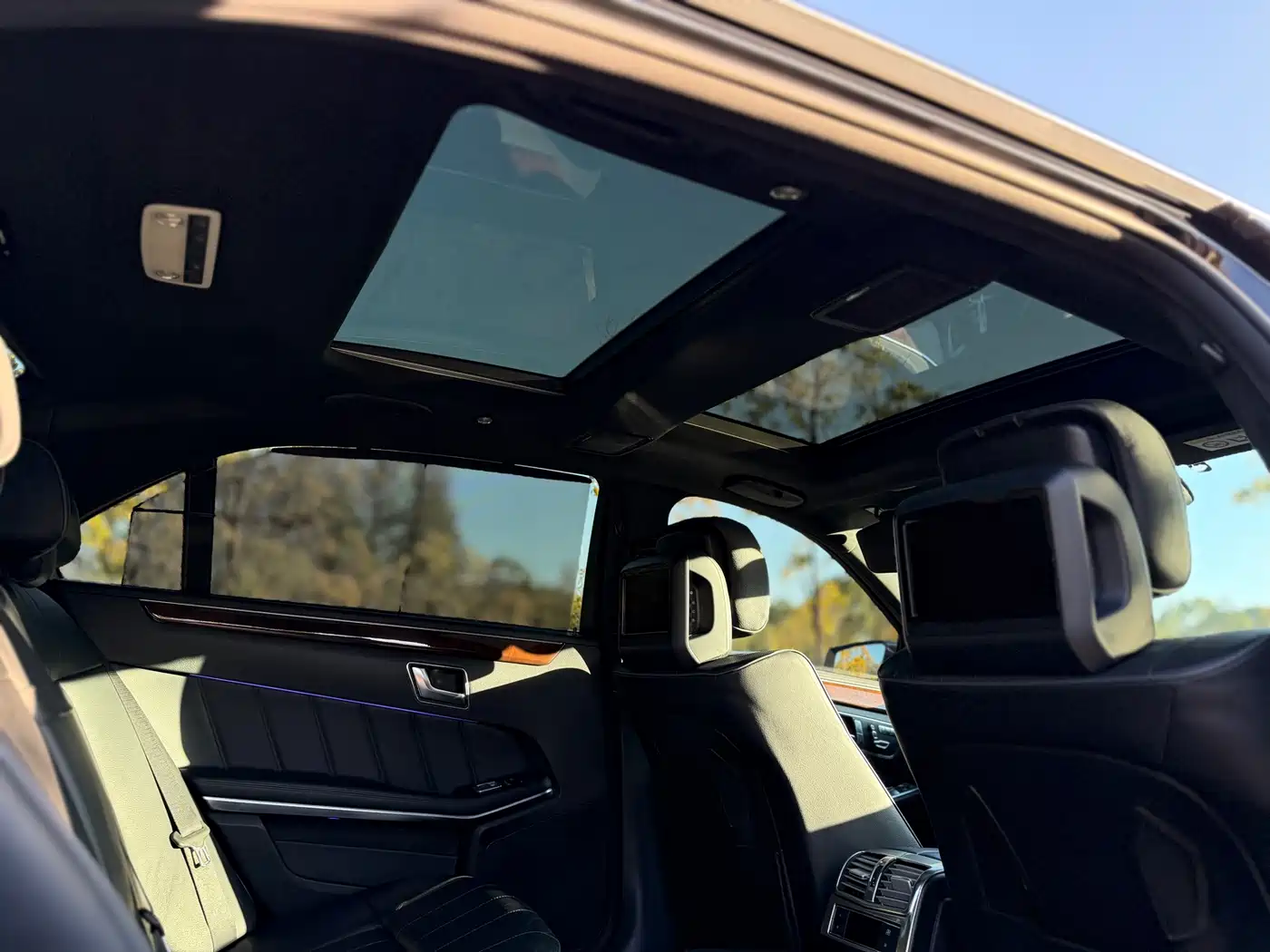 Mercedes-Benz E-Class 2015 E 320 L Luxury 4MATIC фото 17