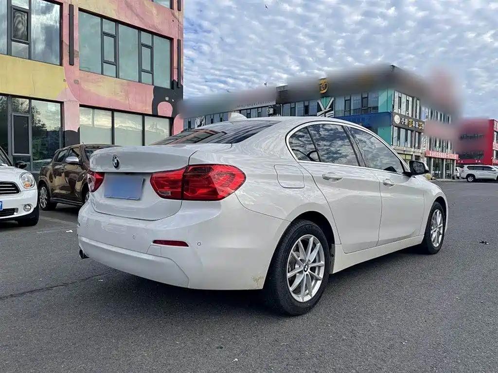BMW 1 Series 2018 Facelift 118i Fashion фото 12
