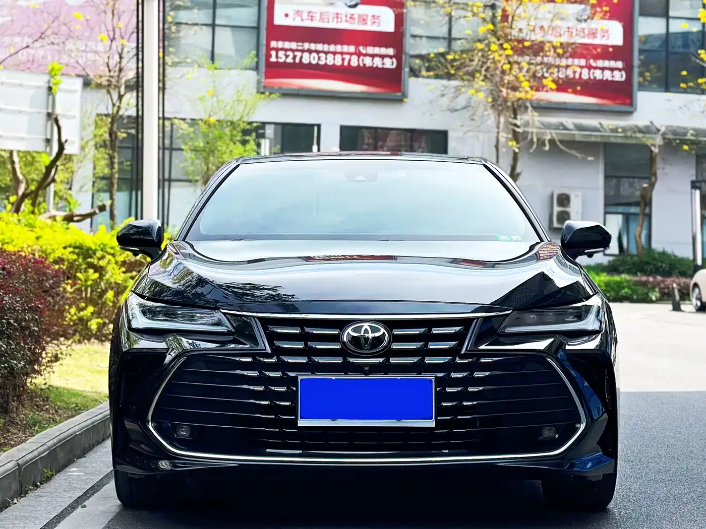 Toyota Avalon 2022 2.0L Luxury Edition фото 2