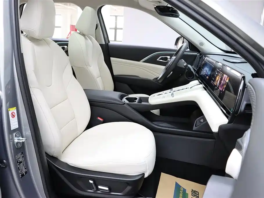 Haval Xiaolong MAX 2023 1.5L Hi4 105 4WD Pilot Edition фото 19