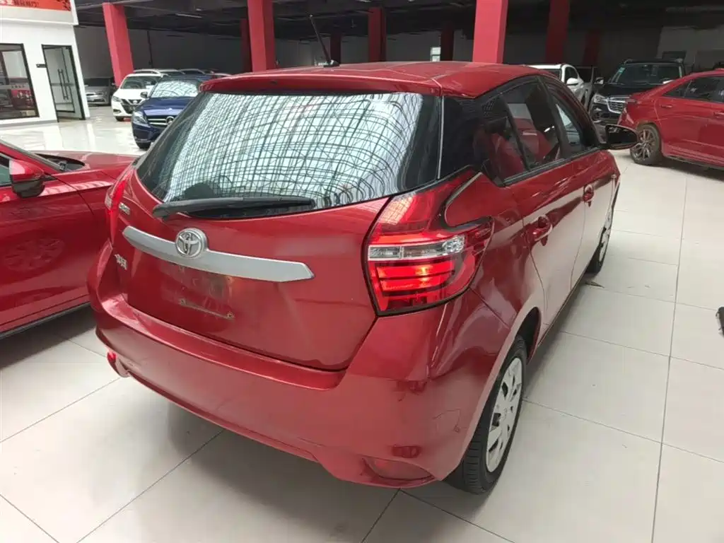 Toyota Vios FS 2017 1.5L CVT Fengchi Edition фото 7