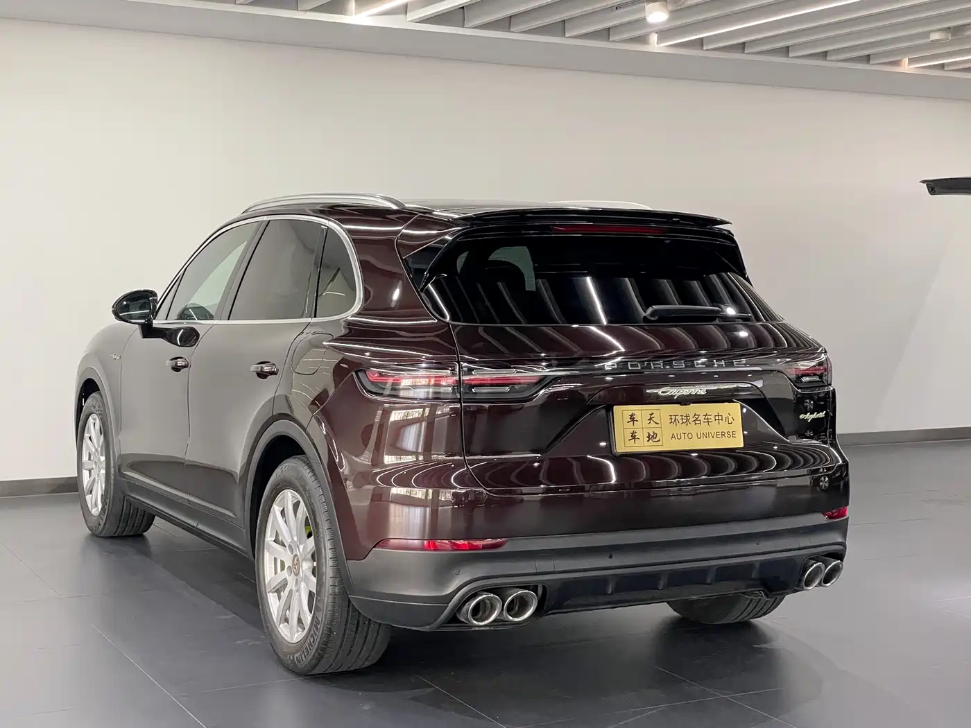 Porsche Cayenne New Energy 2019 Cayenne E-Hybrid 2.0T фото 7