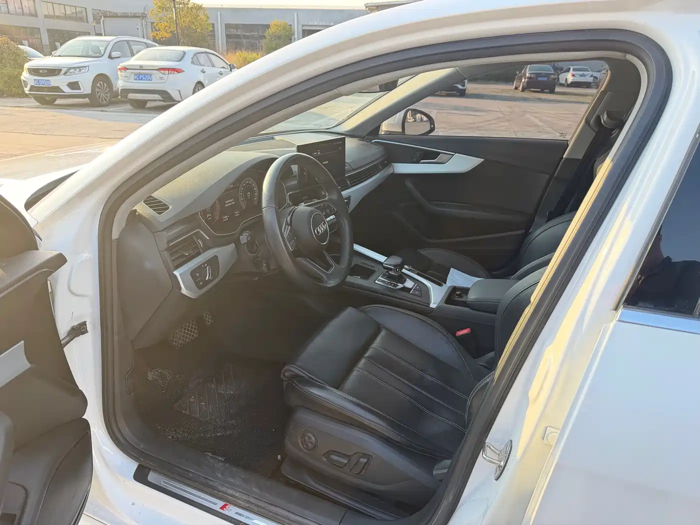 Audi A4L 2023 40 TFSI Luxury Sport фото 10