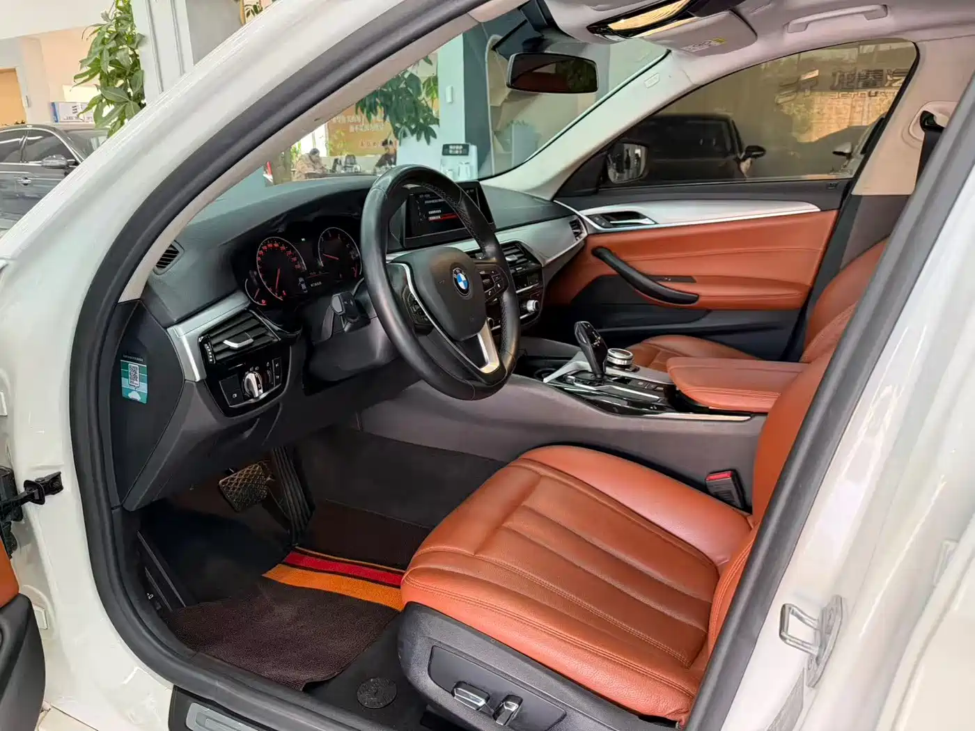 BMW 5 Series (Import) 2019 525i M Sport Package фото 15