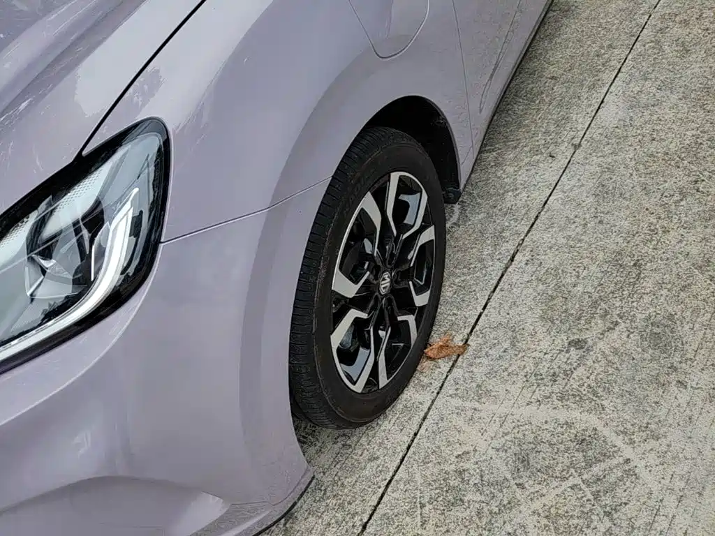 MG MG4 EV 2025 2025 Base Model
