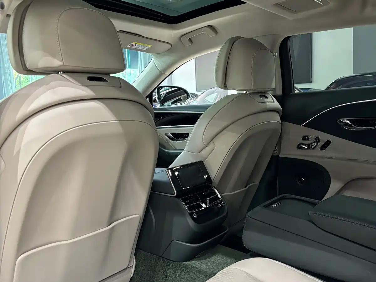 Bentley Flying Spur 2024 2024 4.0T V8 Standard Edition