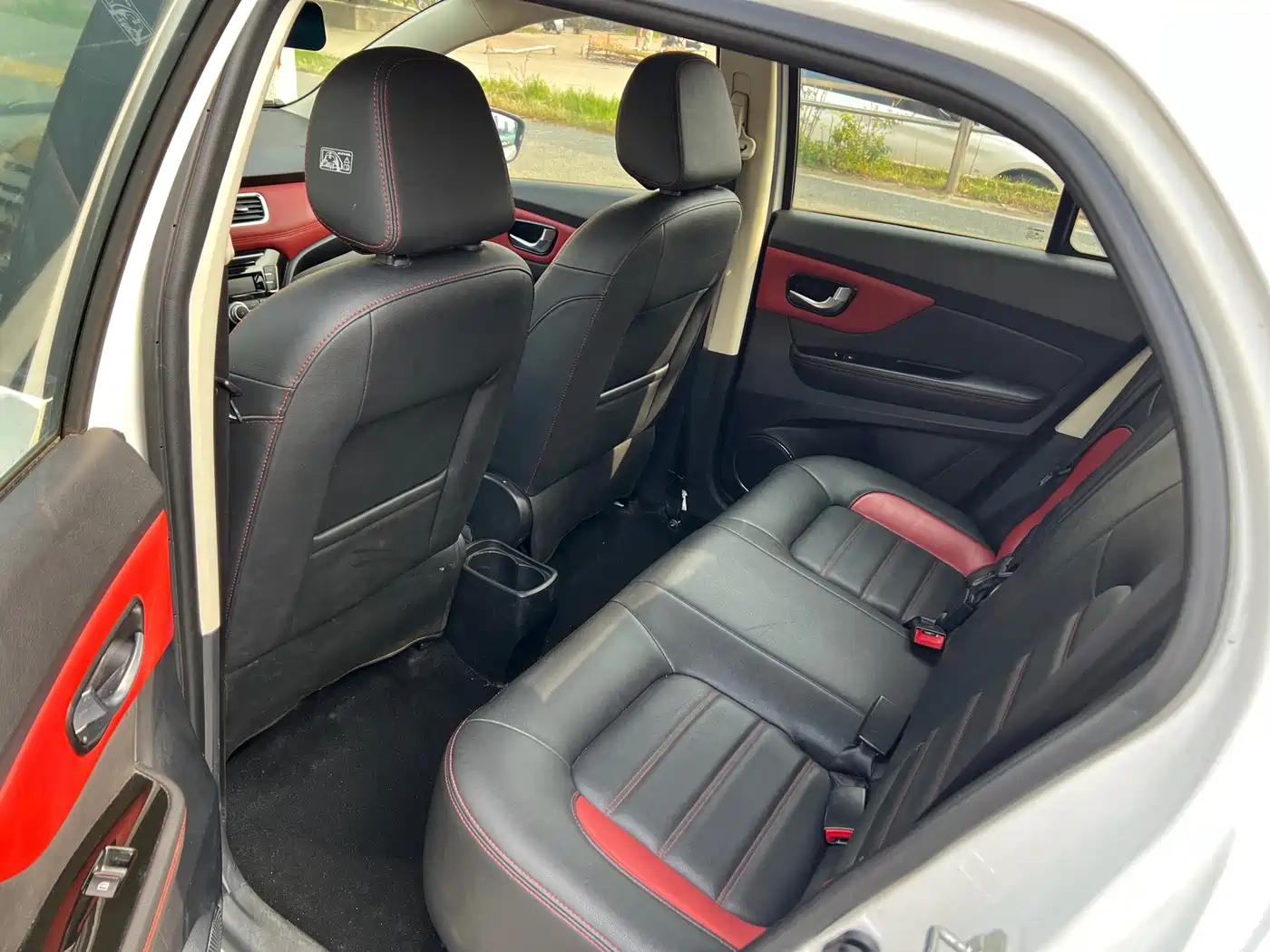 Haval H1 2016 Blue Label 1.5L AMT Urban фото 6