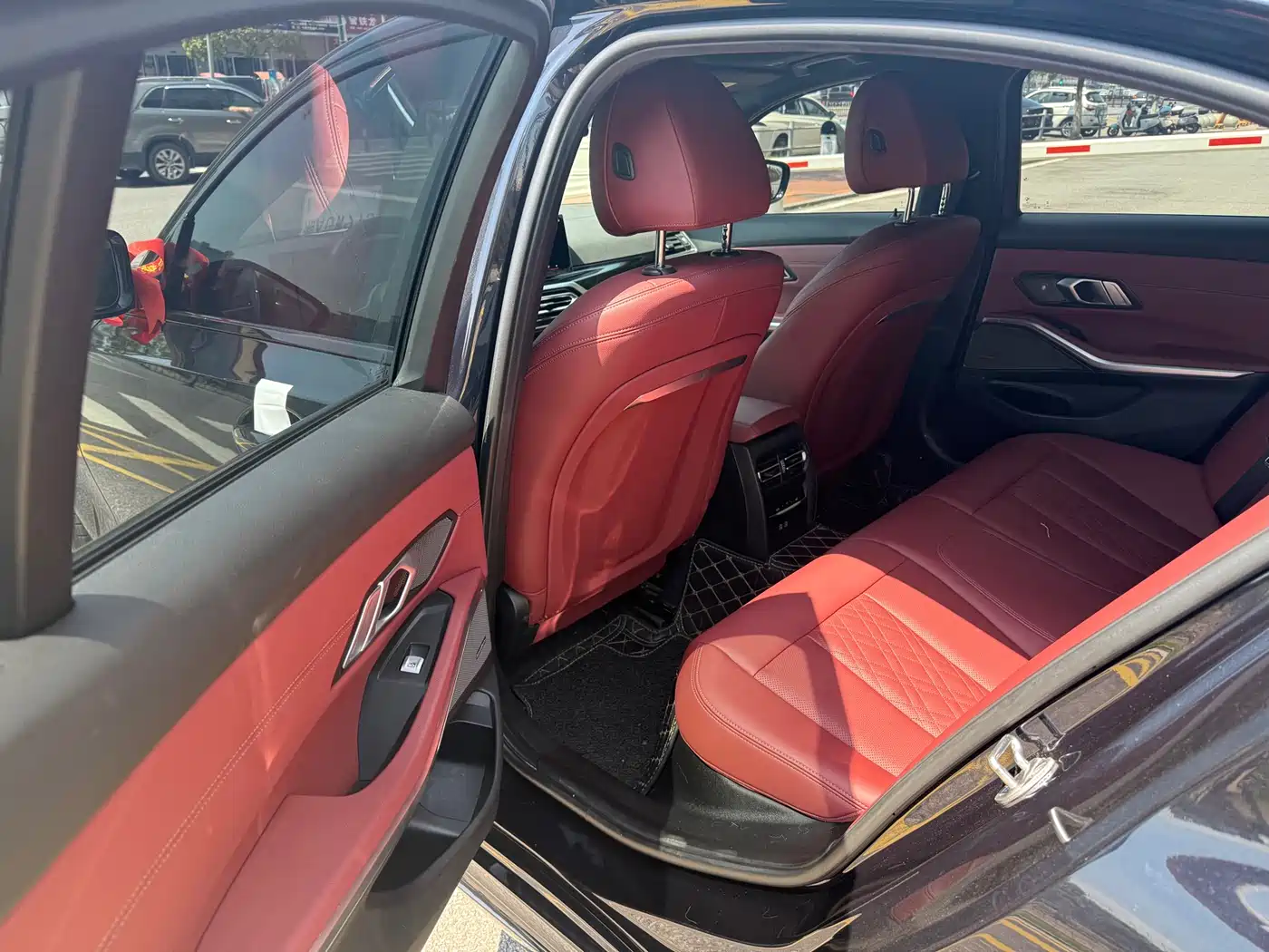 BMW 3 Series 2024 325i M Sport Package фото 7