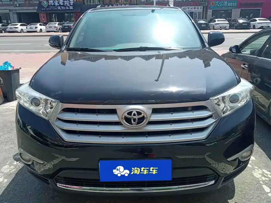 Toyota Highlander 2012 2.7L 2WD 7-Seater Luxury Edition фото 2