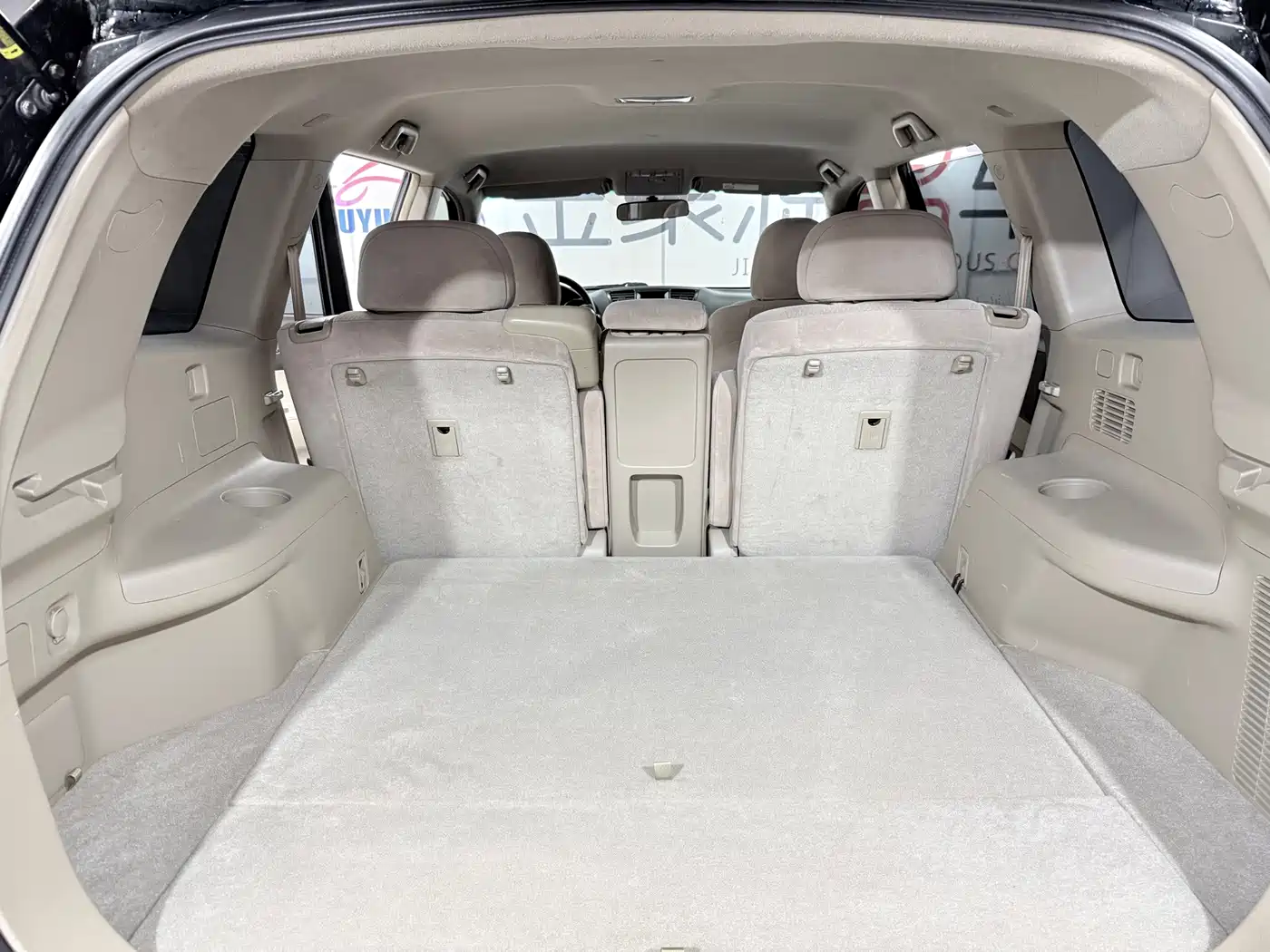 Фото 12 - Toyota Highlander