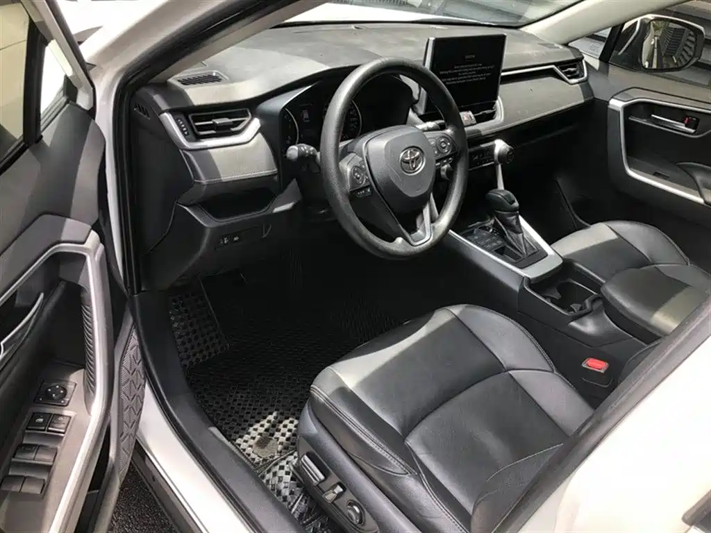 Toyota Wildlander 2020 2.0L CVT AWD Luxury Edition фото 7