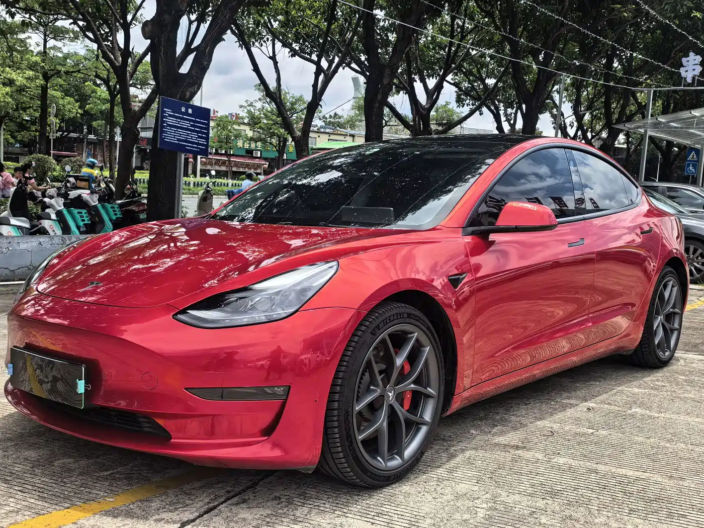 Tesla Model 3 2021