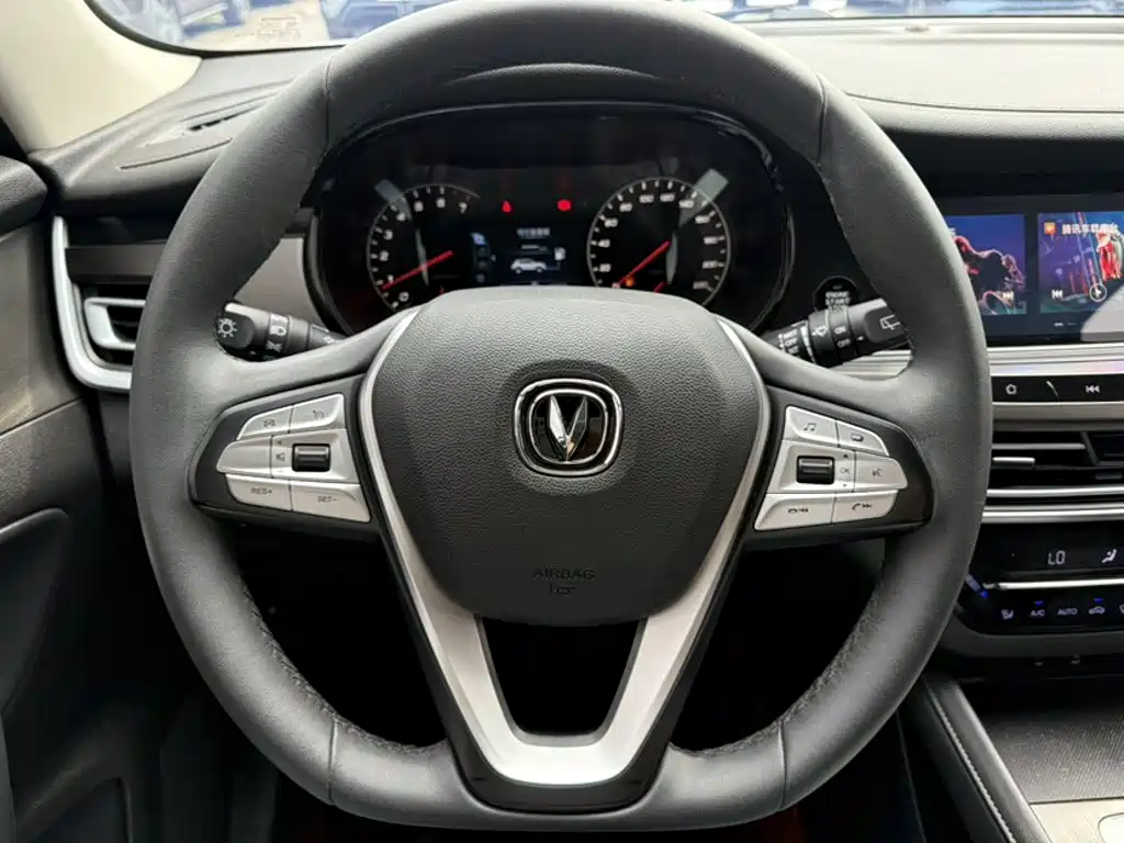 Фото 3 - Changan CS35 PLUS