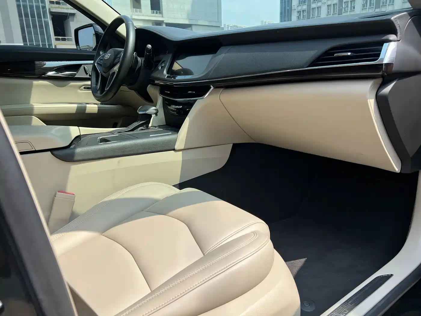 Photo 9 - Cadillac CT6