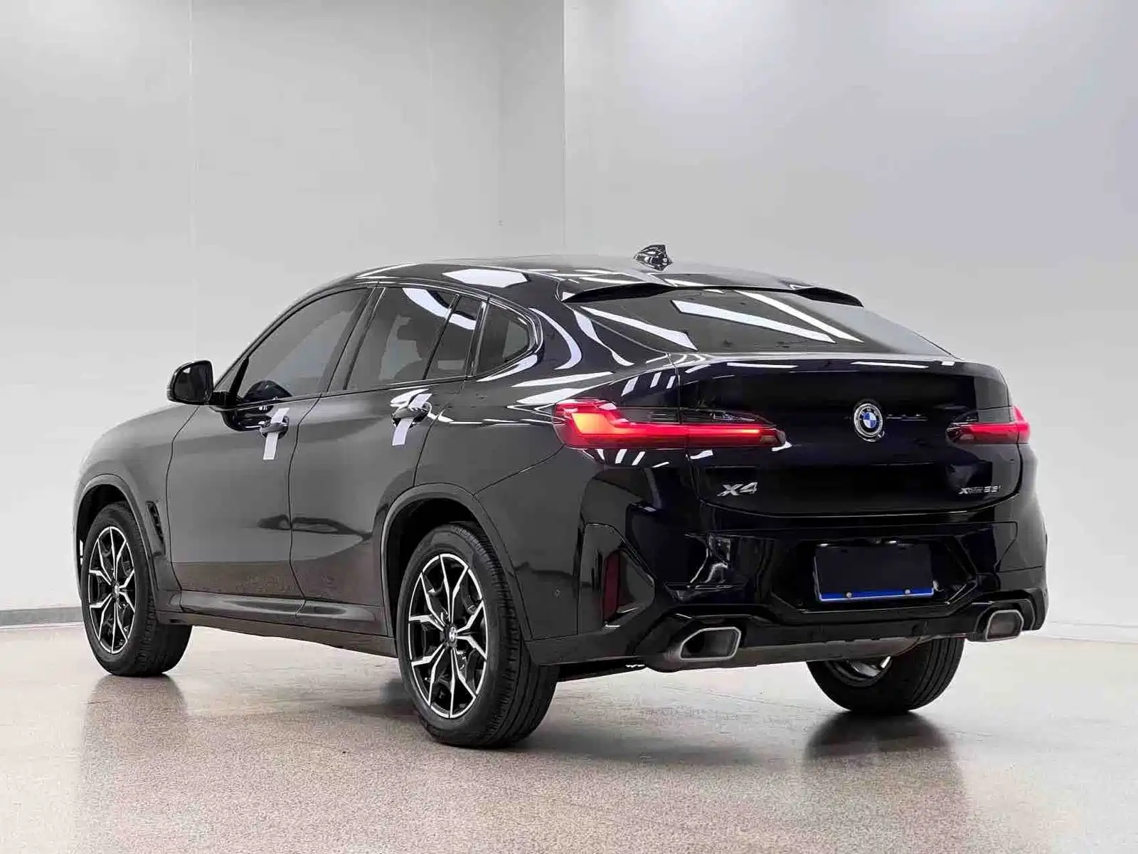 Фото 29 - BMW X4