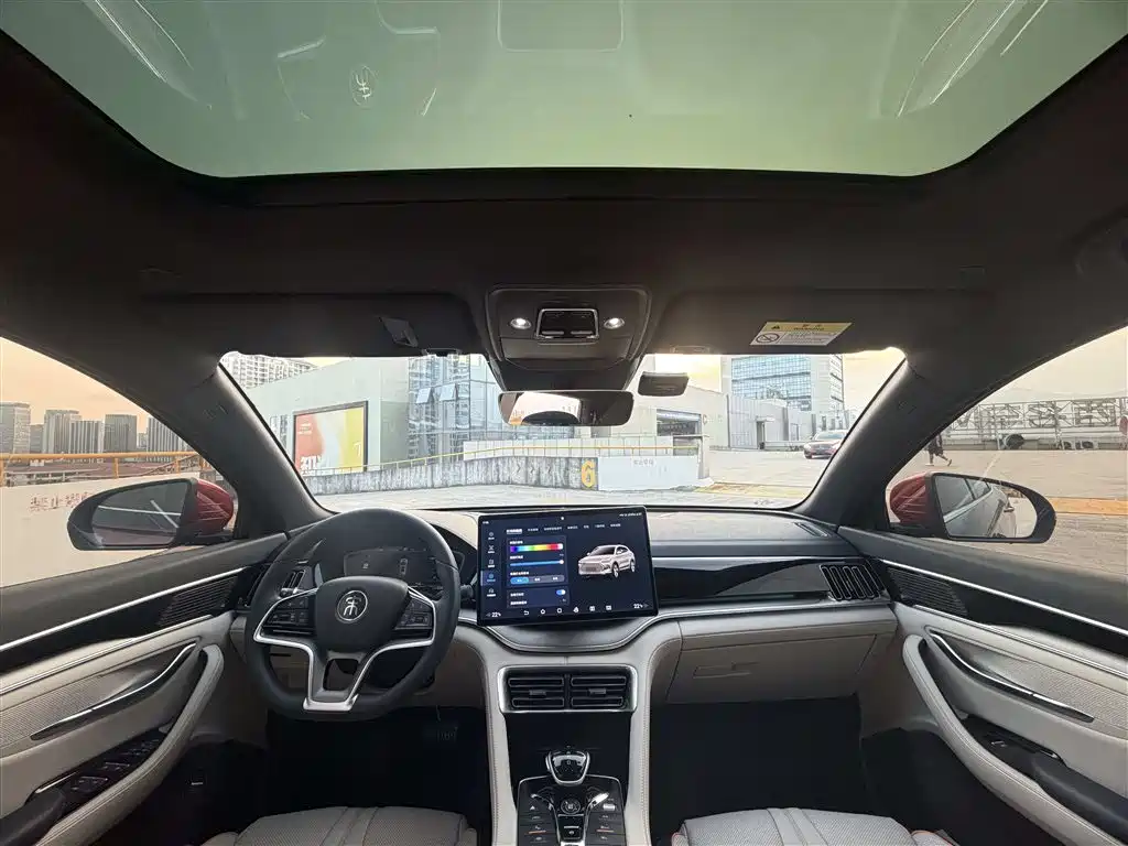 Photo 17 - BYD Song PLUS PHEV