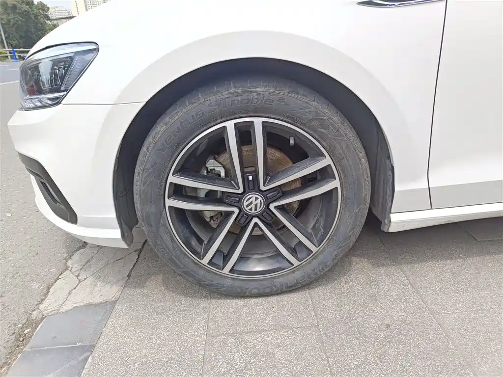Volkswagen Lamando 2019 280TSI DSG Comfort Edition China V фото 22