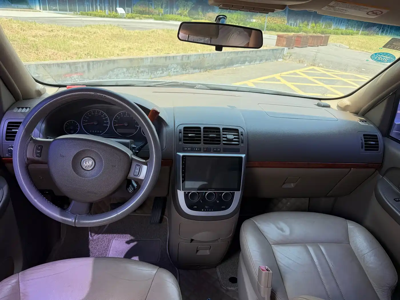 Buick GL8 2011 2011 2.4L LT Executive Edition