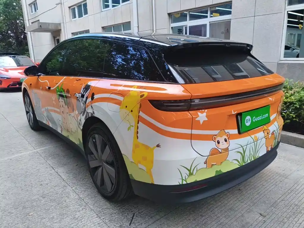 Photo 5 - Li Auto i6