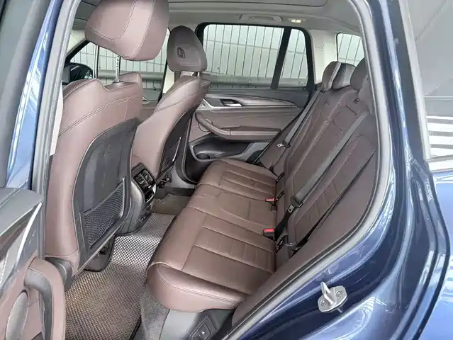 BMW X3 2019 xDrive28i Luxury Package — фото 3