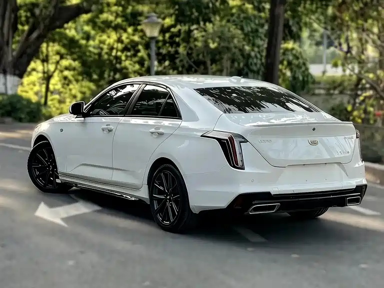 CADILLAC CT4