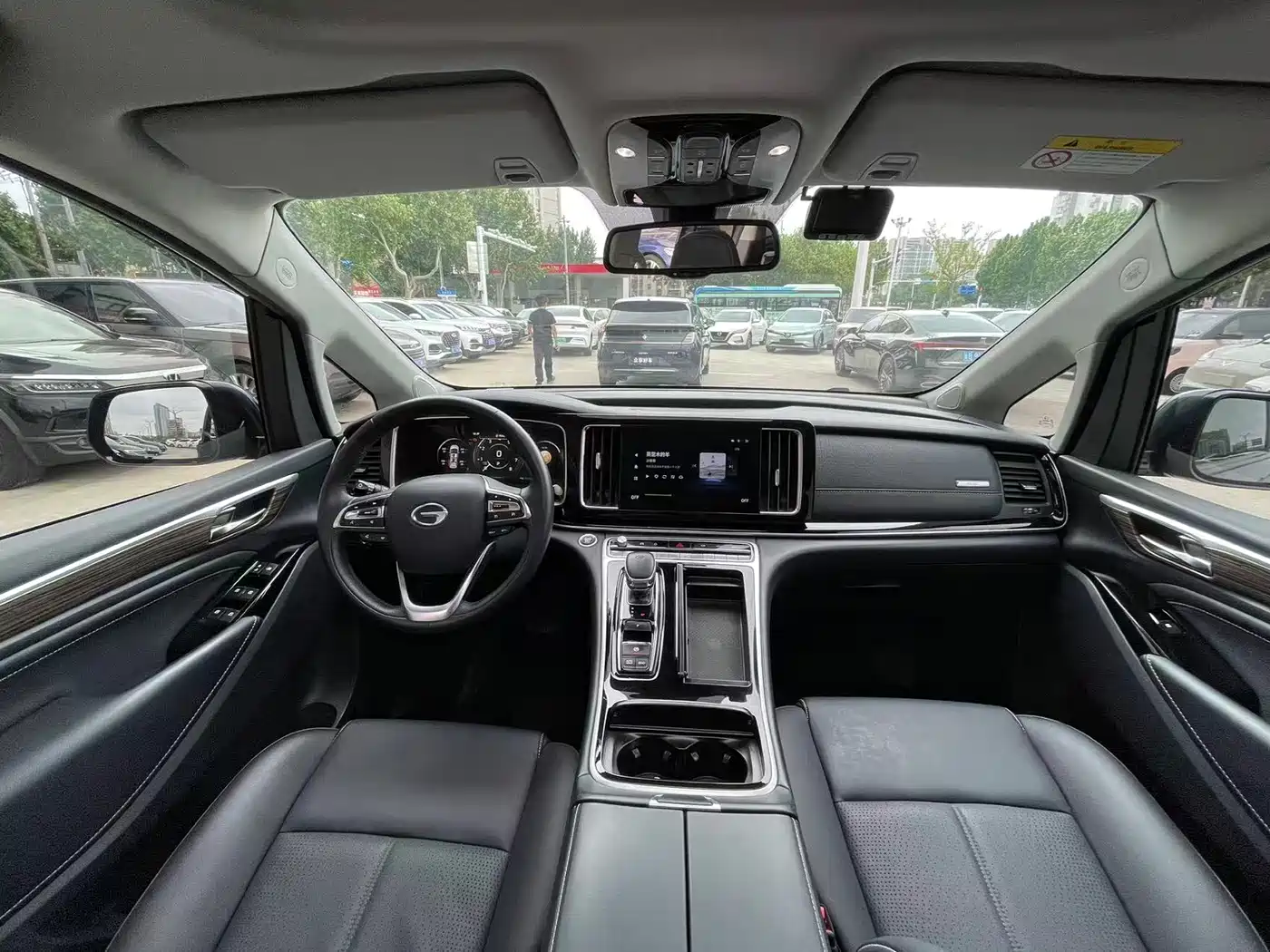 GAC Trumpchi Trumpchi M8 2021 Leading Show Series 390T Ultimate Edition фото 12