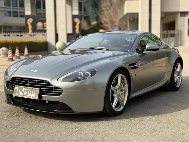  Aston Martin V8 Vantage 2016 4.7L Coupe