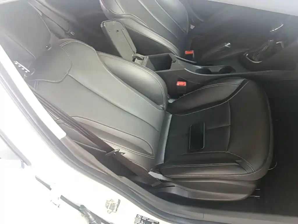 Фото 25 - Buick Excelle
