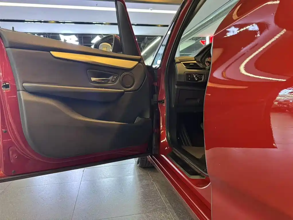 BMW 2 Series Tourer (Import) 2015 218i Leading Type фото 5