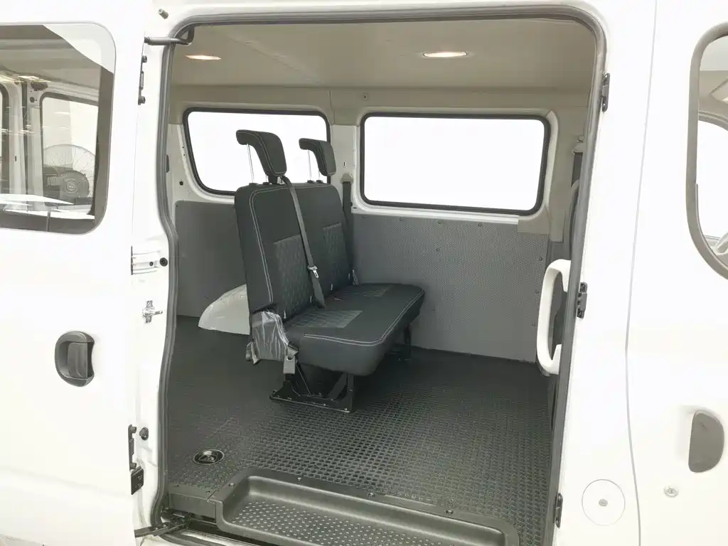 Photo 15 - SAIC Maxus Xintu V80