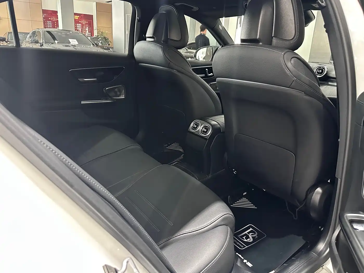 Mercedes-Benz C-Class 2023 C 260 L Sport фото 7