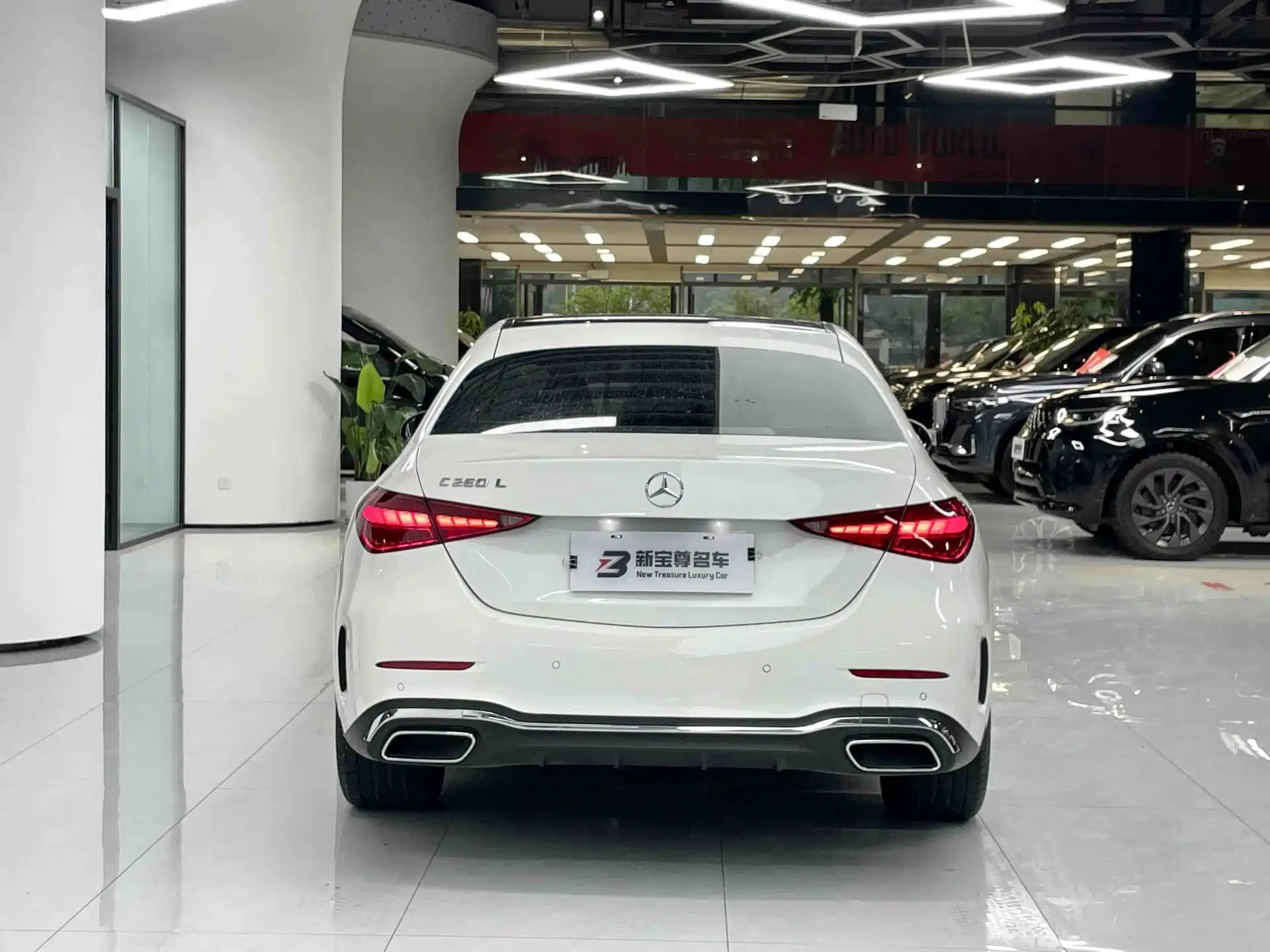 Фото 12 - Mercedes-Benz C-Class
