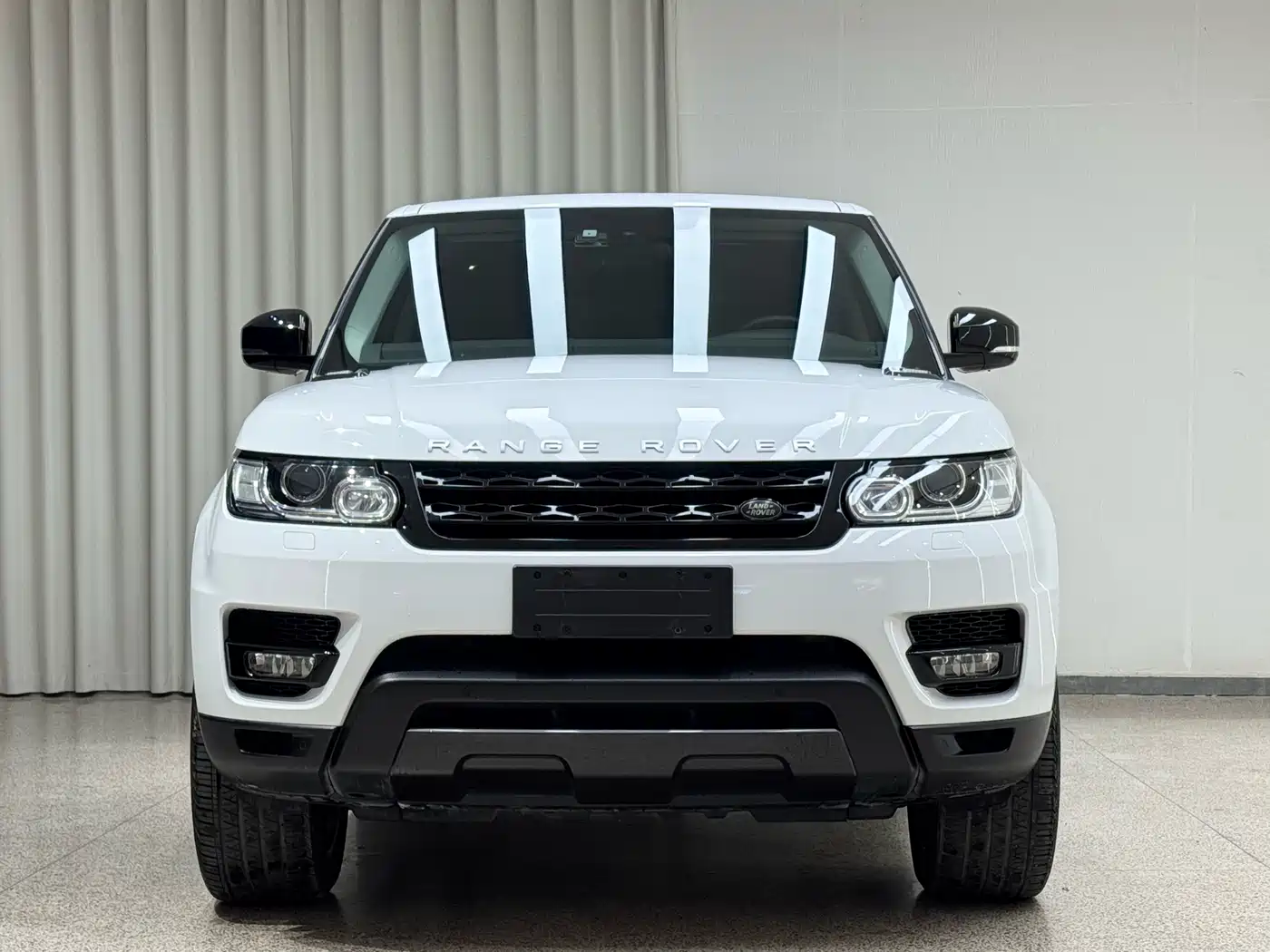 Land Rover Range Rover Sport 2016 Model 3.0 SC V6 HSE DYNAMIC фото 2