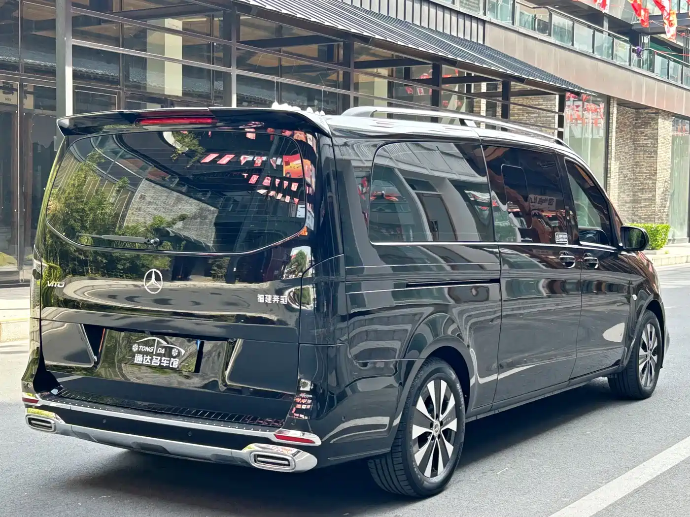 Mercedes-Benz Vito 2023 2.0T Business 7-Seater фото 25