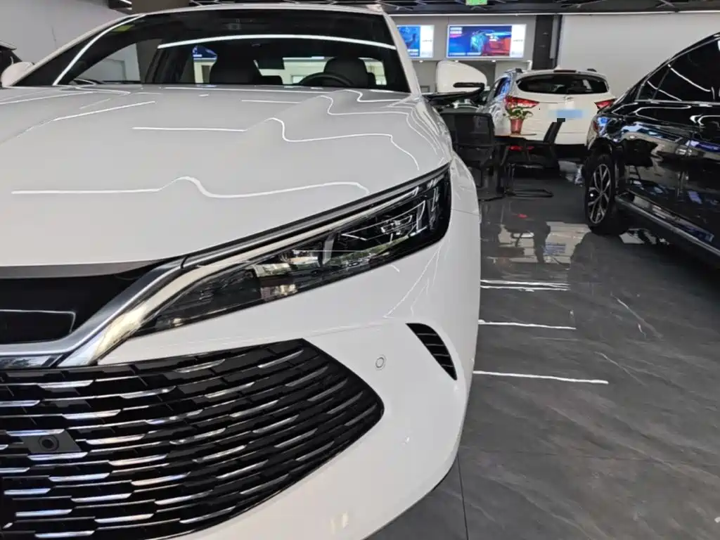 BYD Qin L 2025 2025 DM-i Smart Drive Edition 120KM Surpassing