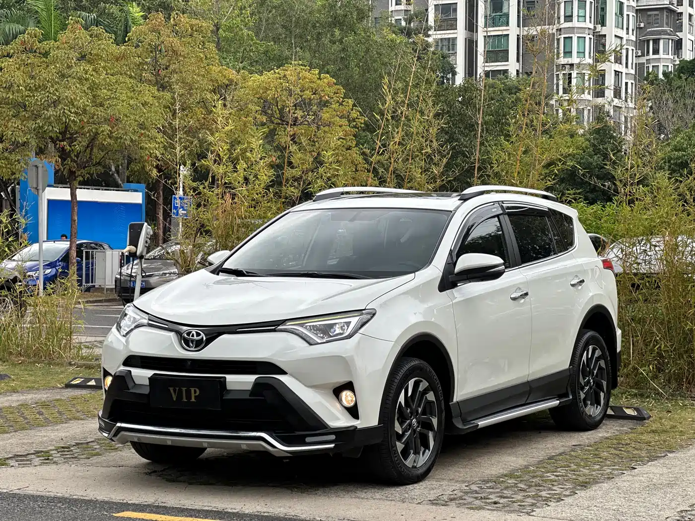 Toyota RAV4 Rongfang 2016 2.5L Automatic 4WD Elite