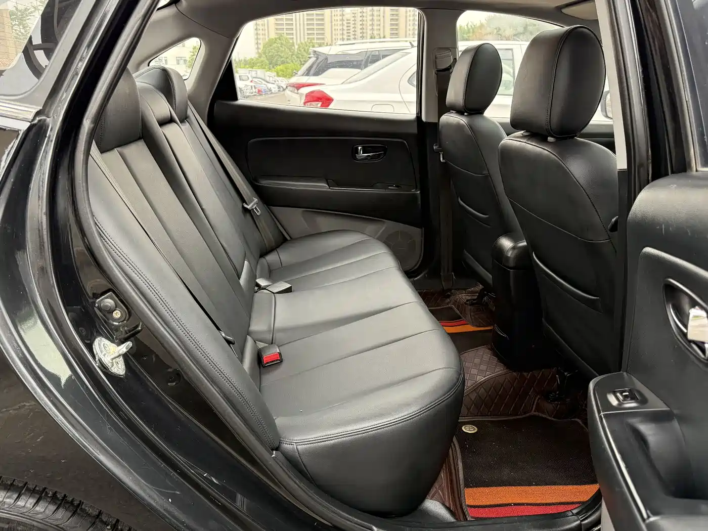 Hyundai Elantra 2011 1.6L Manual Luxury фото 18