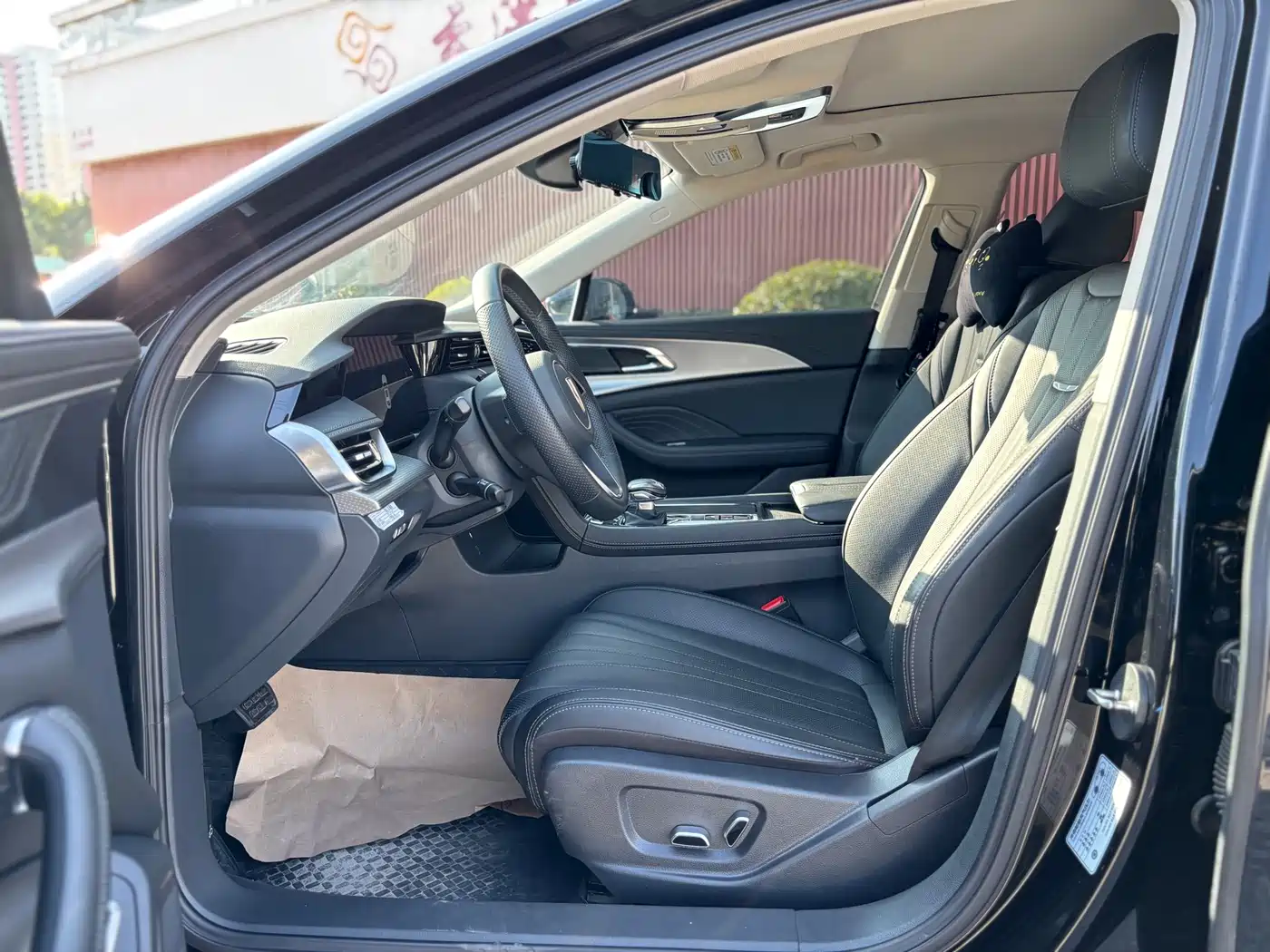 Hongqi H5 2024 1.5T DCT Smart Connect Flag Rhythm Edition фото 9