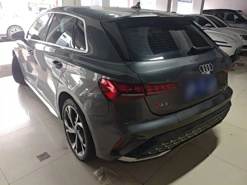 Audi A3 2025 Sportback 35TFSI Flying Premium фото 5