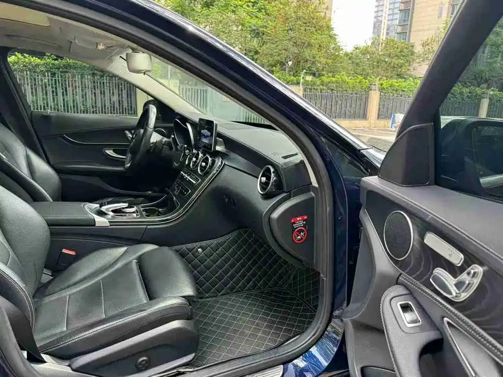 Mercedes-Benz C-Class 2018 C 200 L Sport Edition фото 8