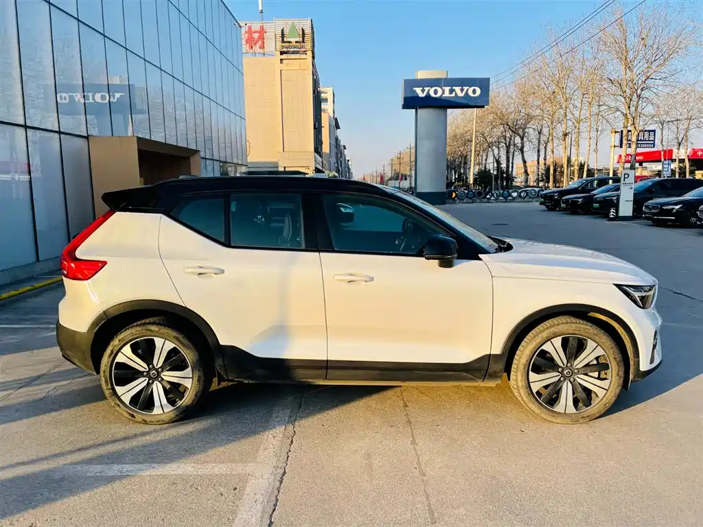 VOLVO XC40 NEW ENERGY