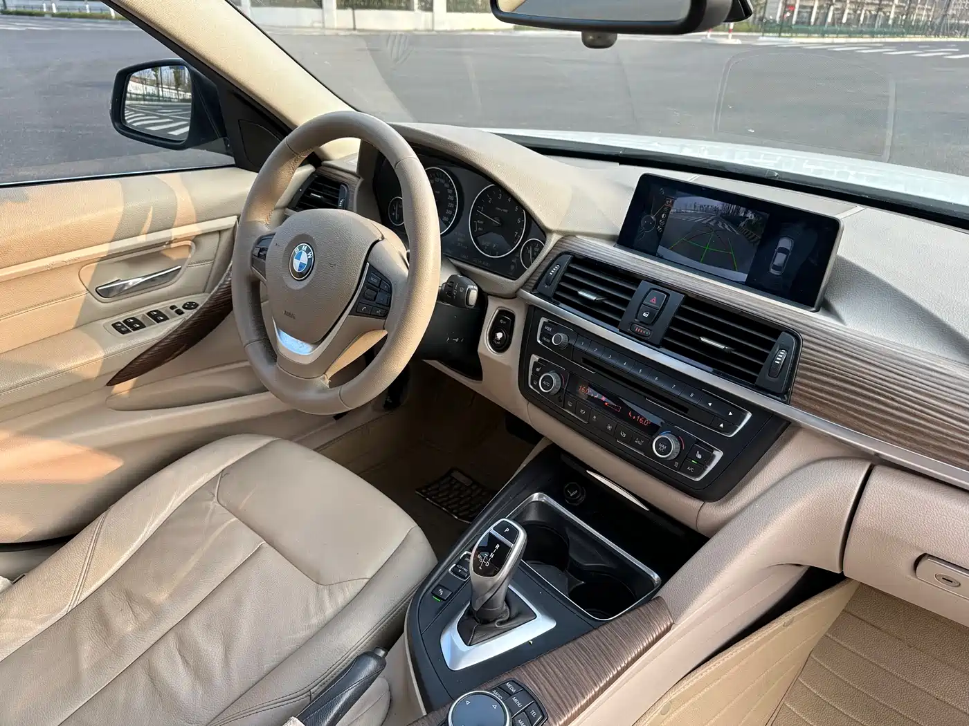BMW 3 Series 2014 320Li Style Design Package фото 13