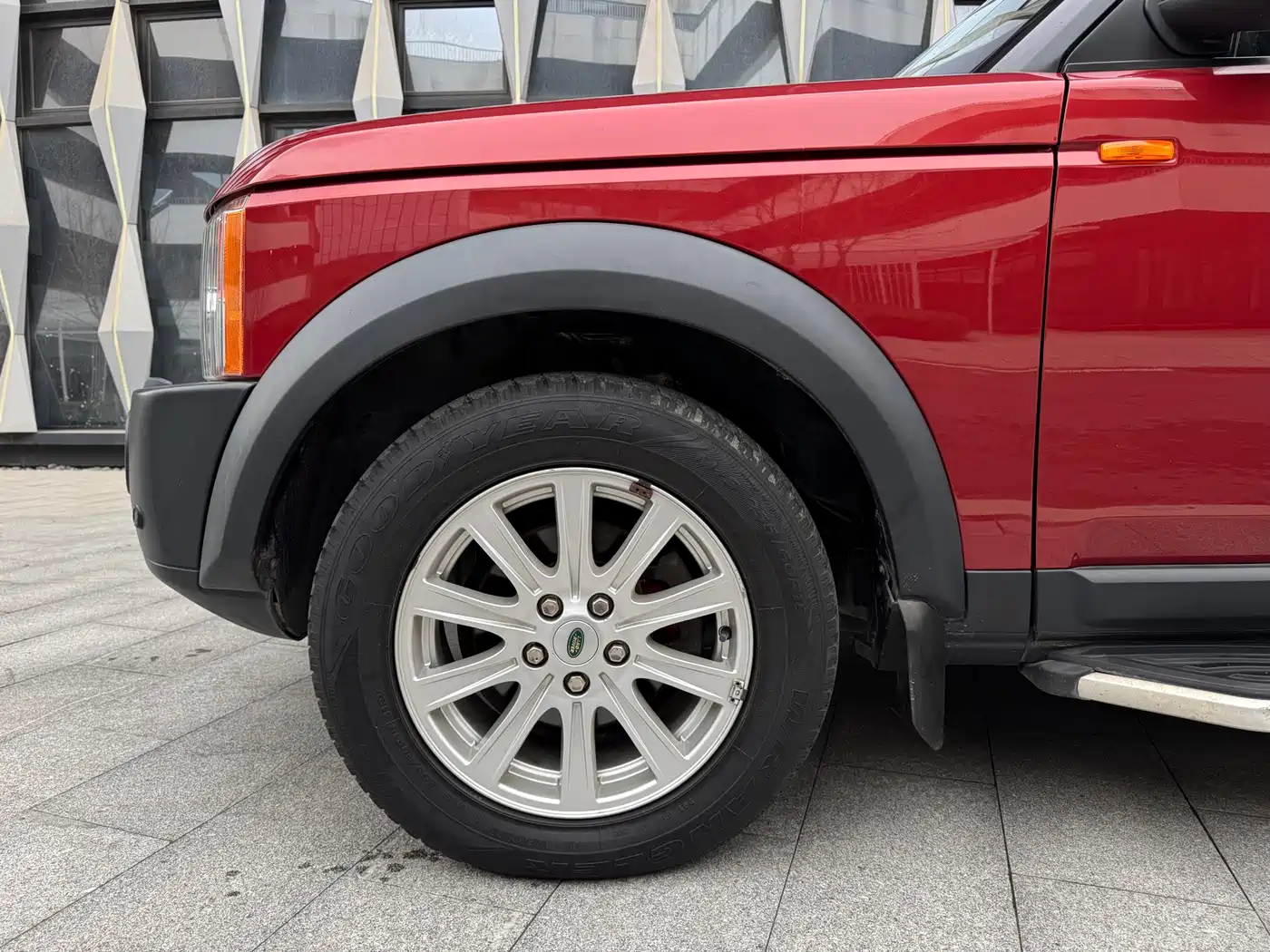 Land Rover Discovery 2005 Model 4.0 SC V6 HSE фото 4