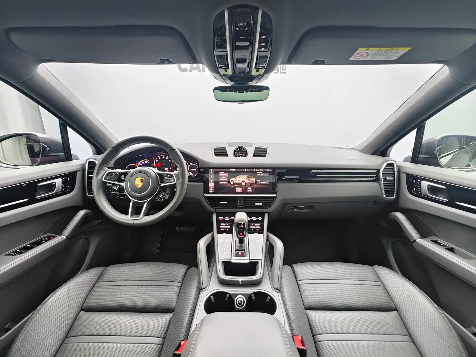 Фото 10 - Porsche Cayenne